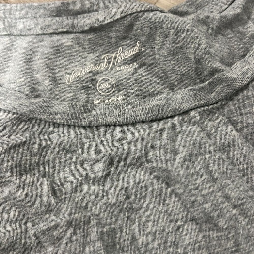 Universal Threads top - Picture 2 of 2